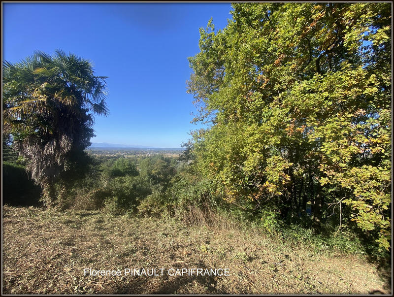 Maison - 225 m² - 8 pièces