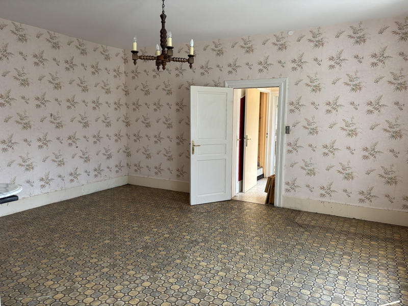 Maison - 94 m² - 5 pièces