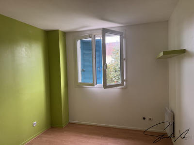 Maison traditionnelle - 121 m² - 7 pièces