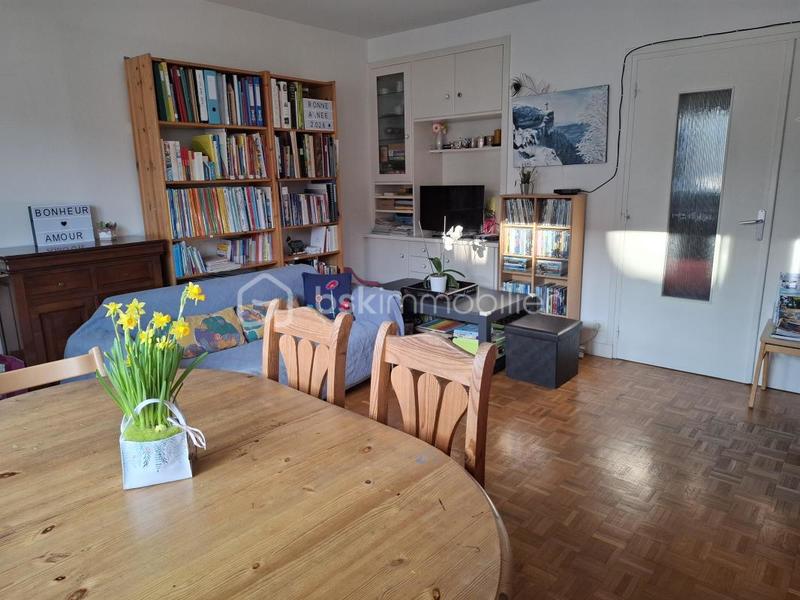 Appartement - 70 m² - 3 pièces