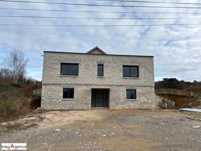 Villa - 278 m² - 2 pièces