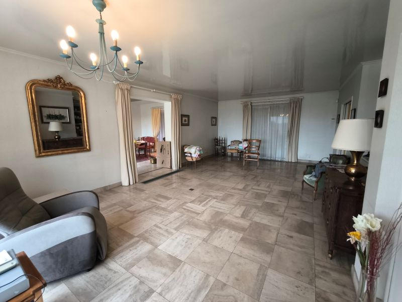 Pavillon - 166 m² - 8 pièces