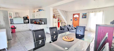Maison - 110 m² - 6 pièces