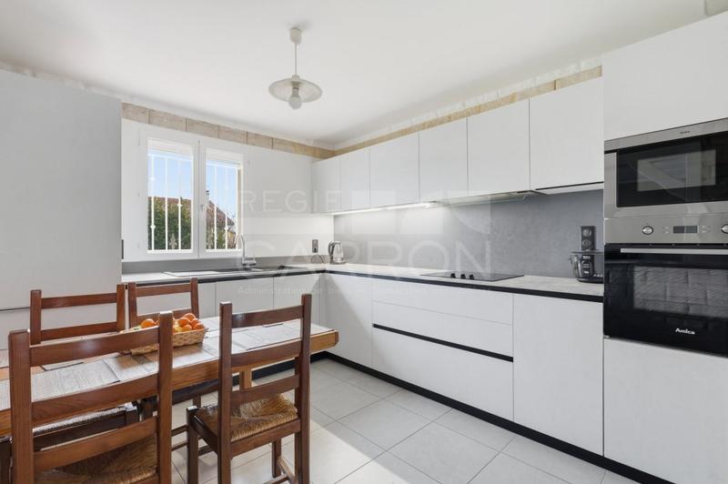 Maison - 157 m² - 6 pièces