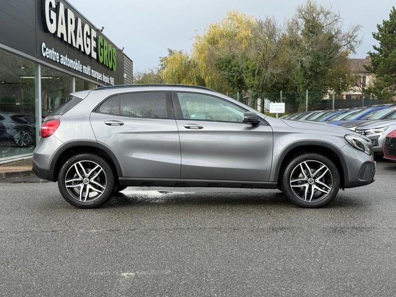 Mercedes Gla 200 7-G Dct Sensation
