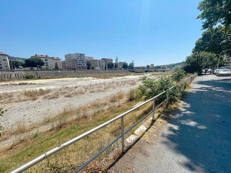 Immeuble - 233 m² - 6 pièces