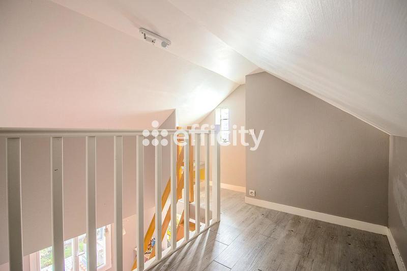 Pavillon - 168 m² - 6 pièces