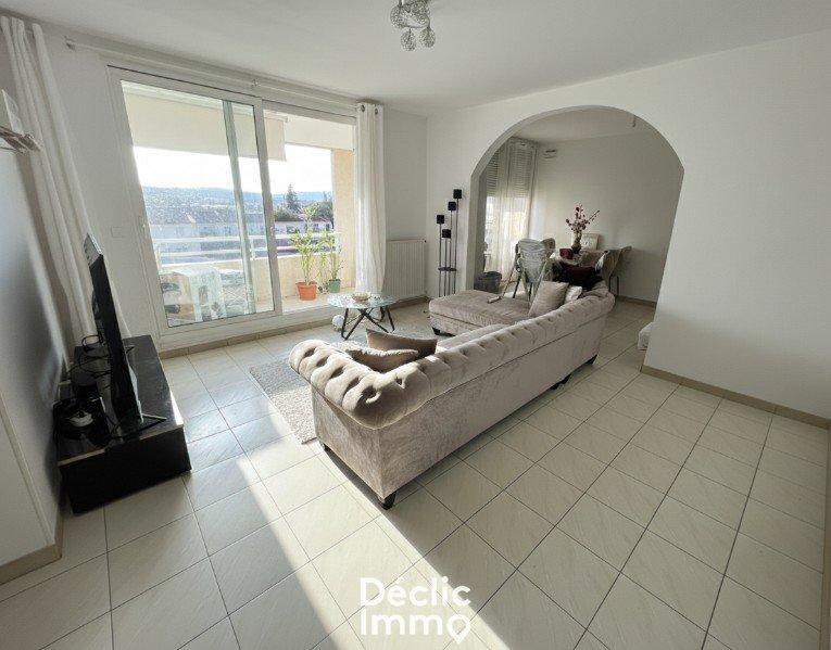 Appartement - 68 m² - 3 pièces