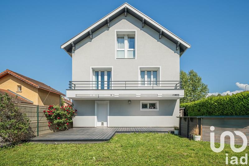 Maison - 169 m² - 10 pièces