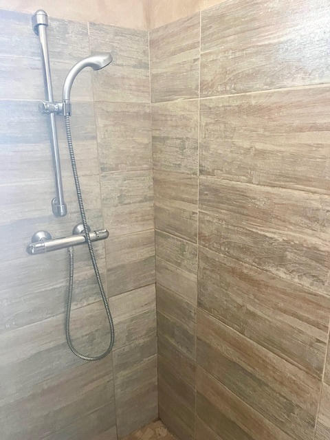 Appartement - 75 m² - 2 pièces