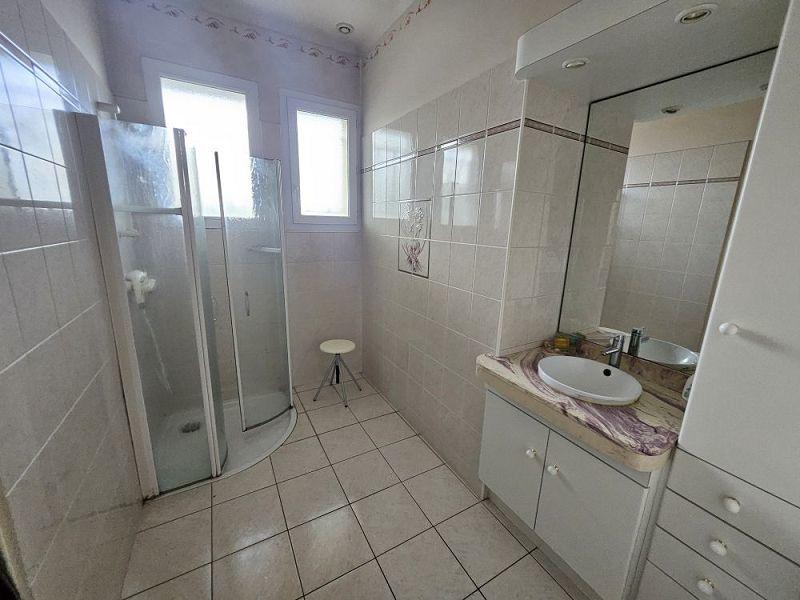 Maison traditionnelle - 130 m² - 6 pièces