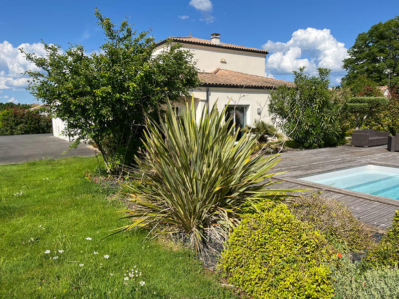 Maison - 175 m² - 6 pièces