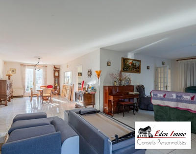 Villa - 230 m² - 8 pièces