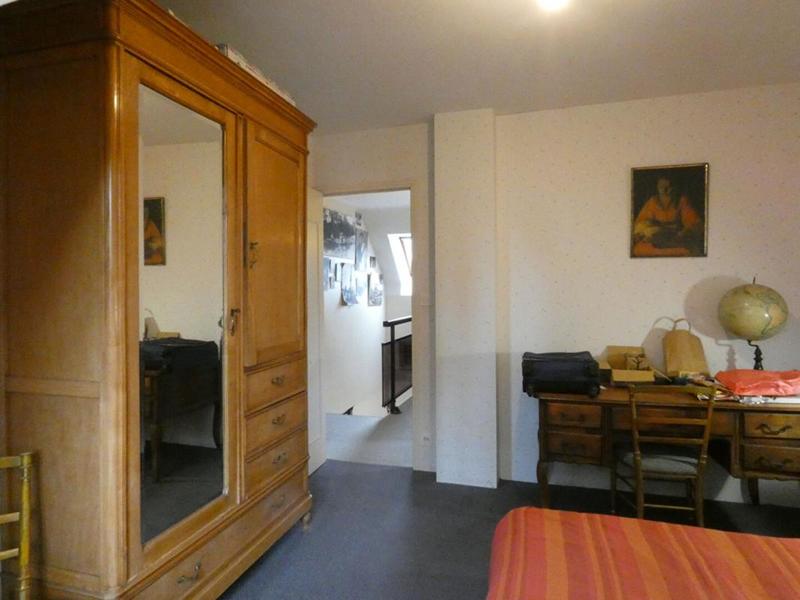 Maison - 180 m² - 7 pièces