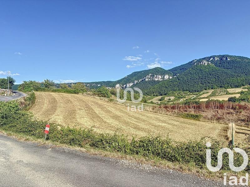 Terrain - 3 000 m²