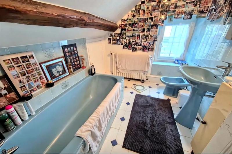 Maison - 300 m² - 7 pièces