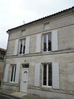 Maison de ville - 80 m² - 5 pièces