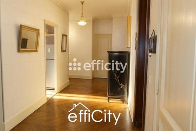 Appartement - 122 m² - 5 pièces