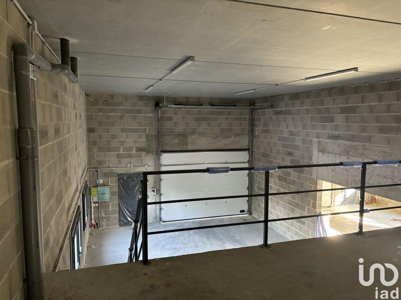 Local commercial - 143 m²