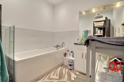 Maison - 140 m² - 9 pièces