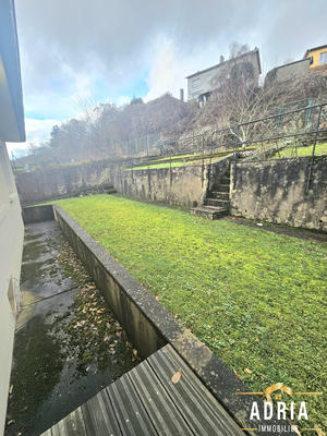 Maison - 102 m² - 6 pièces