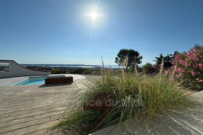 Maison - 212 m² - 6 pièces