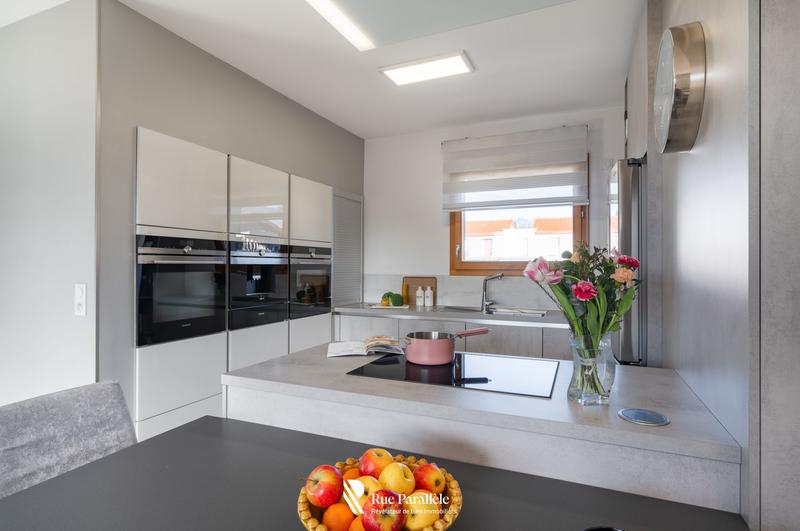 Appartement - 82 m² - 4 pièces