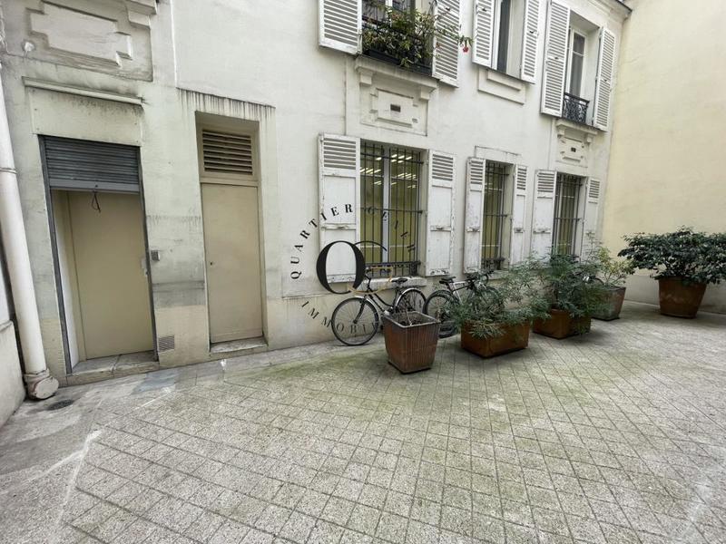 Local commercial - 128 m² - 3 pièces