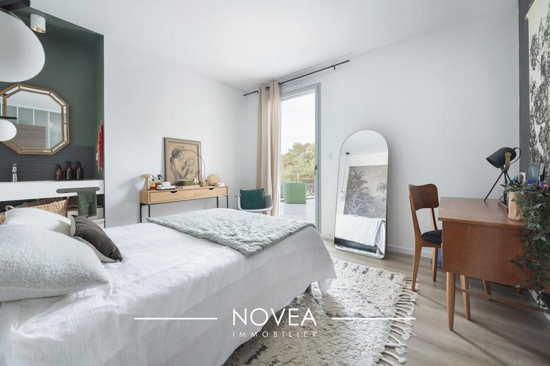 Maison contemporaine - 171 m² - 6 pièces