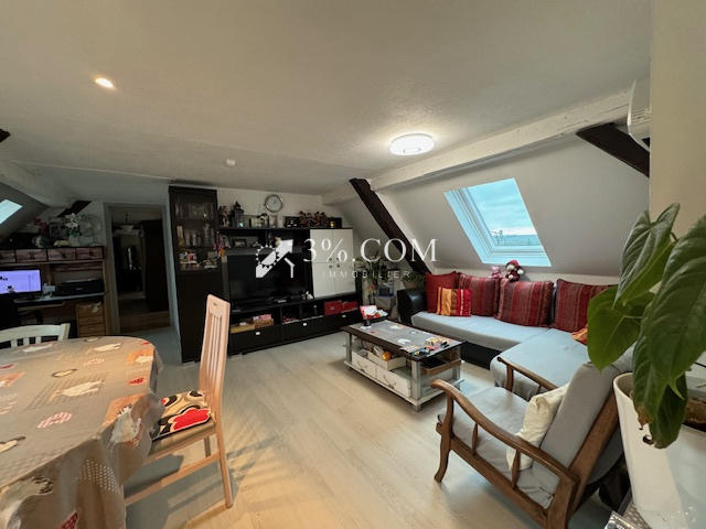 Appartement - 90 m² - 4 pièces