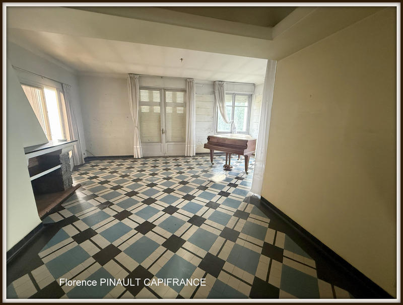 Maison - 176 m² - 8 pièces