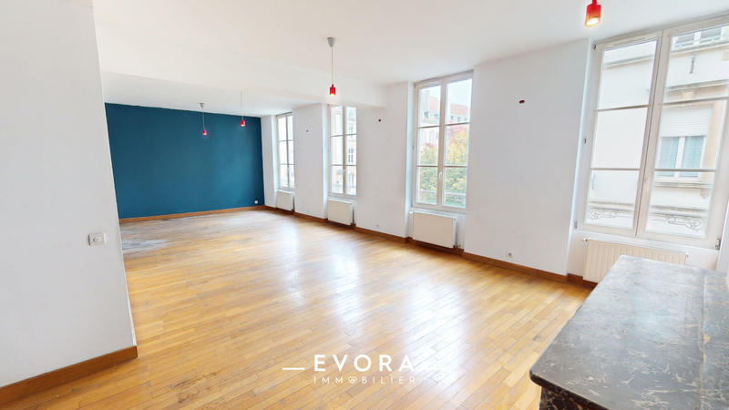 Appartement - 105 m² - 4 pièces