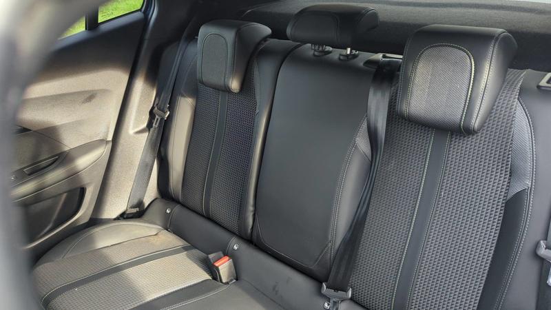 Peugeot 2008 II 1.2 PureTech 130 Eat8 Gt Pack - Automatique