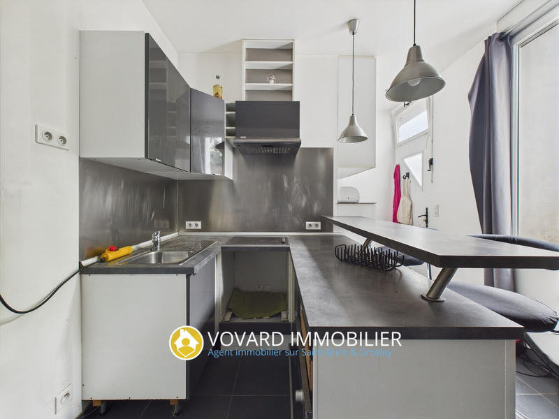 Maison - 234 m² - 8 pièces