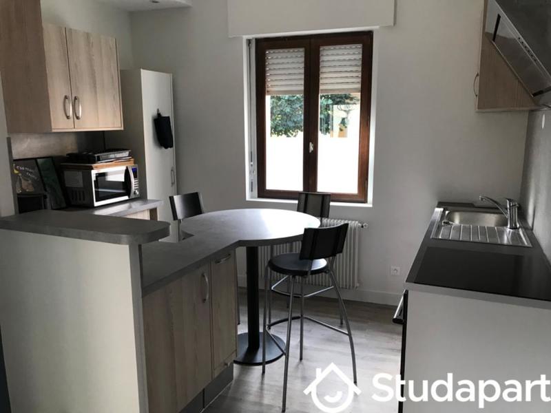 Chambre - 10 m² - 1 pièce