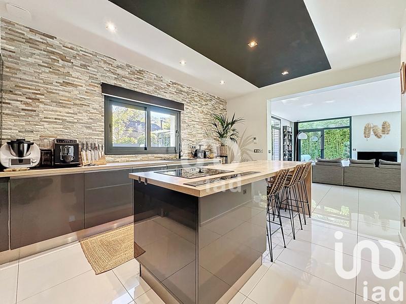 Maison de maîtres - 198 m² - 7 pièces