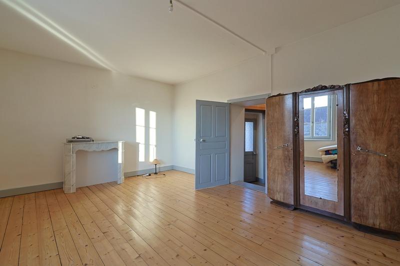 Maison de village - 180 m² - 6 pièces