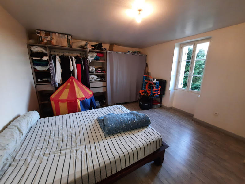 Maison - 180 m² - 5 pièces