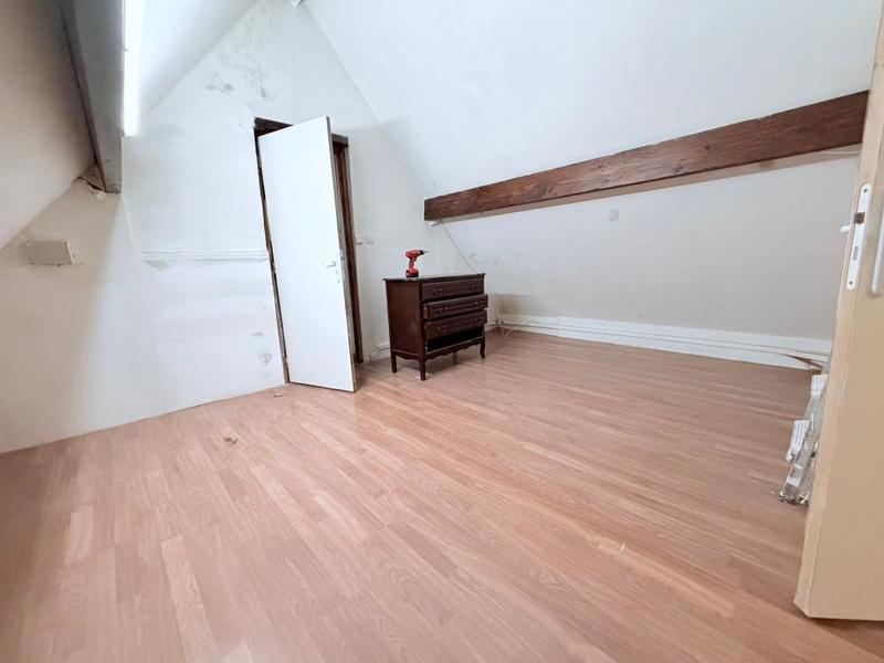 Maison - 216 m² - 4 pièces