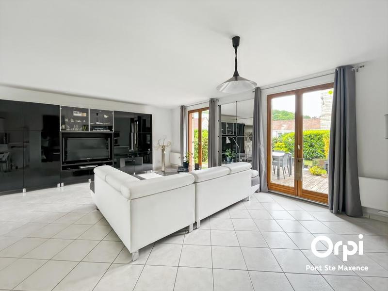 Maison - 146 m² - 8 pièces