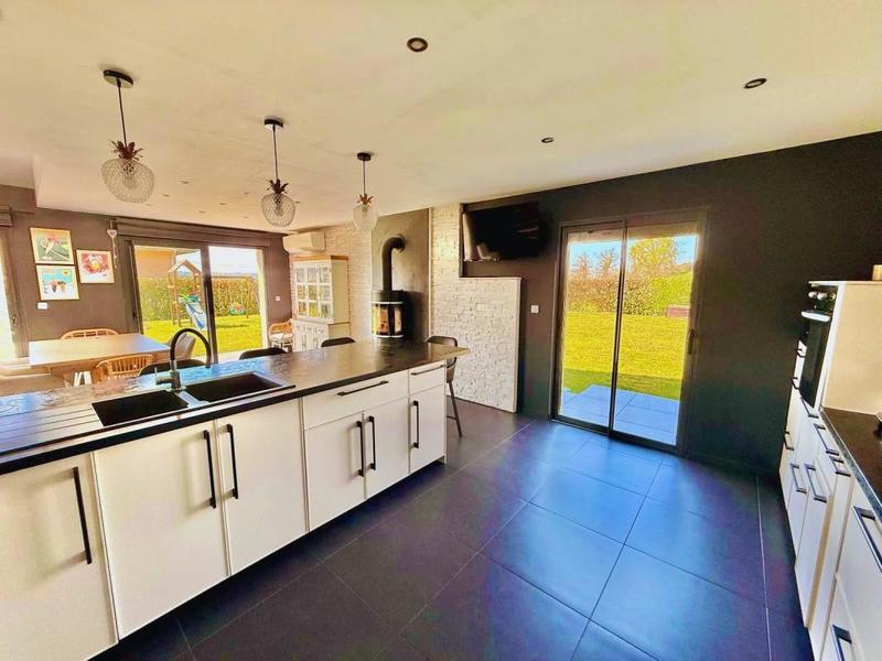 Maison - 120 m² - 5 pièces