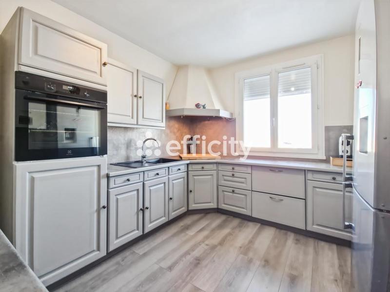 Pavillon - 157 m² - 8 pièces