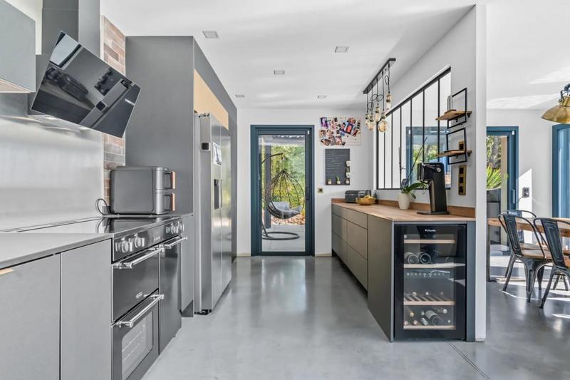 Villa - 159 m² - 6 pièces