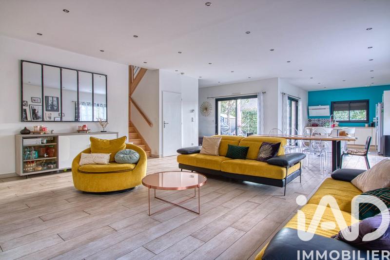 Maison - 250 m² - 7 pièces