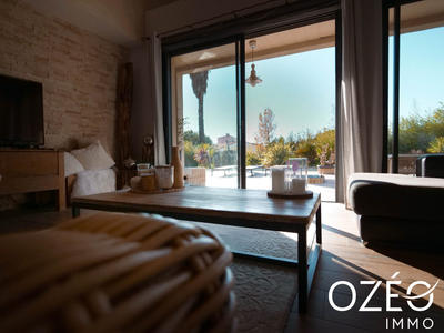 Villa - 205 m² - 4 pièces