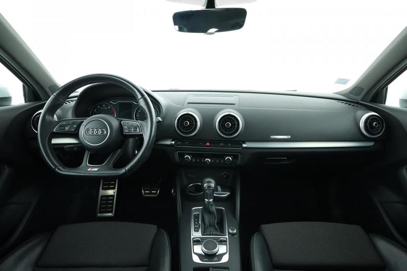 Audi A3 Berline 1.5 Tfsi Cod s line s tronic 7 150 ch