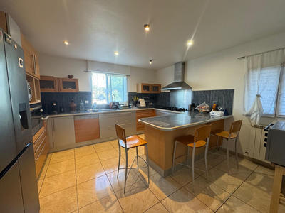 Maison - 162 m² - 5 pièces