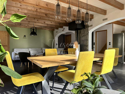 Maison - 287 m² - 7 pièces