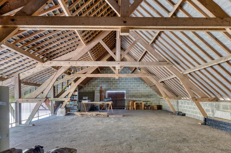 Propriété - 195 m² - 6 pièces