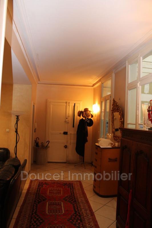 Appartement - 200 m² - 6 pièces